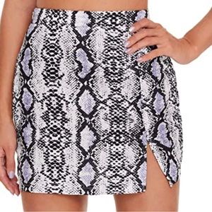 Snakeskin Slit Skirt